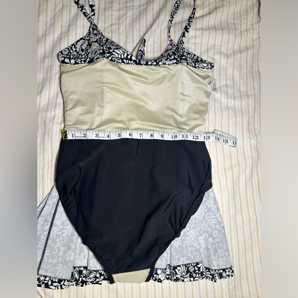 It Figures! One Piece Bathing Suit Womens 12 Tankini Style Padded Top Nylon - Picture 8 of 11